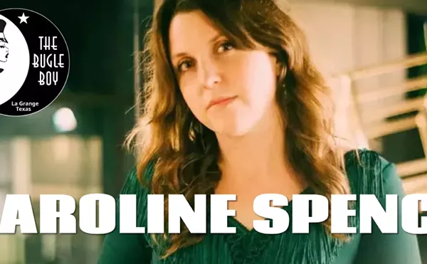 Image: Caroline Spence in Concert