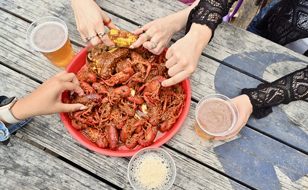 Houston’s 5 Best Weekend Food Bets: Crawfish, BBQ and Go Texan Day