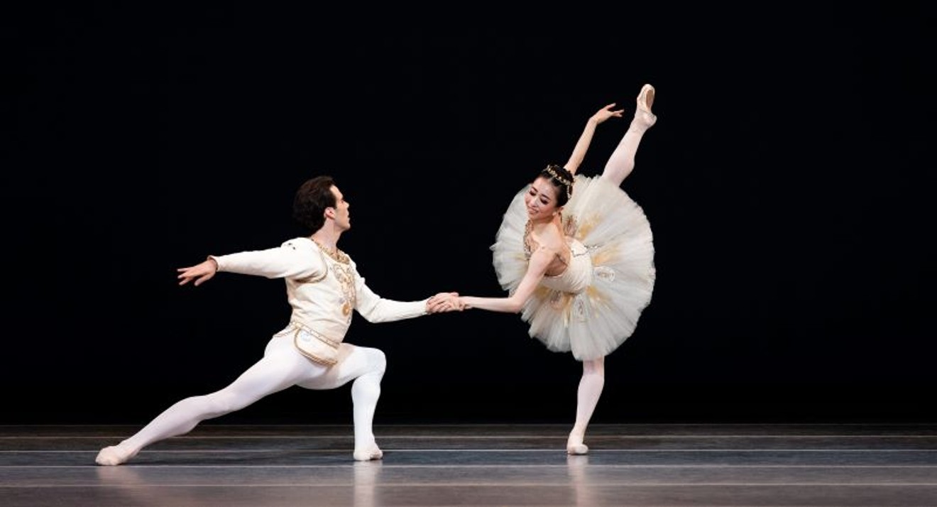 Houston Ballet Principals Yuriko Kajiya and Connor Walsh in Diamonds.