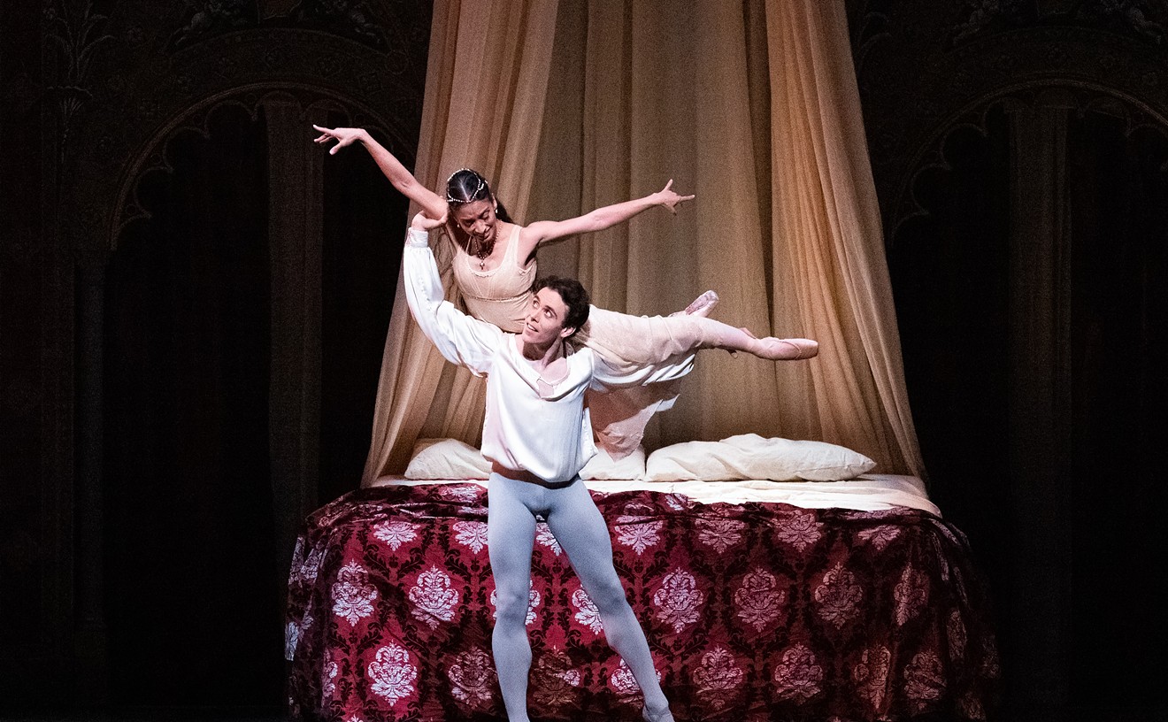 Houston Ballet Principals Karina González as Juliet and Connor Walsh as Romeo in Stanton Welch’s Romeo and Juliet.
