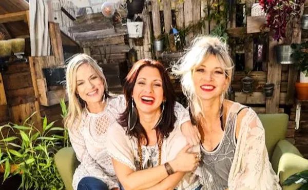 Image: Sister Golden Hair in Concert (replacing Hamilton Loomis)