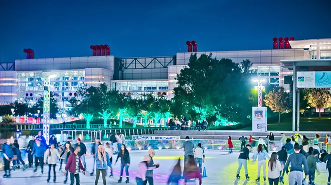 Image: Skating with the Stars - at Discovery Green