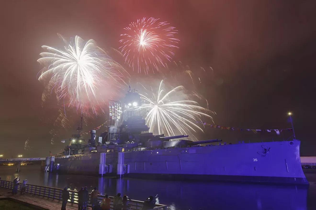 battleship-texas-fireworks-earlnottingham-tpwd.webp