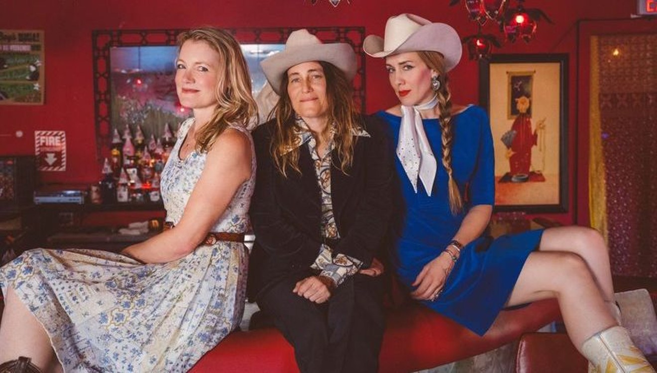 Kelly Willis, Melissa Carper and Brennen Leigh are The Wonder Women of Country.  They will celebrate the release of their EP on Friday, April 26 at The Mucky Duck.