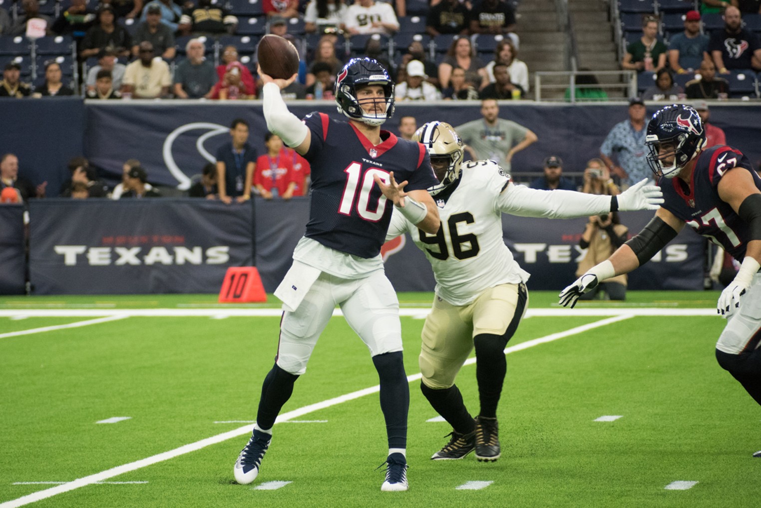 Houston Texans 24-20 Los Angeles Rams