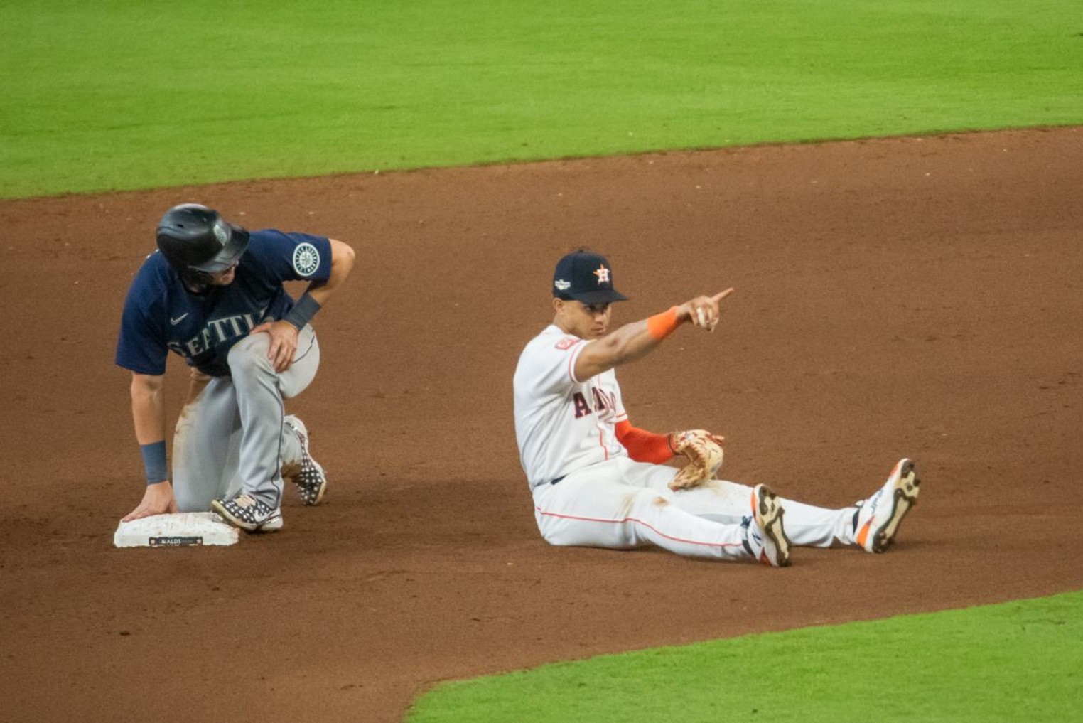 Justin Verlander solid again as Astros complete sweep of Mariners