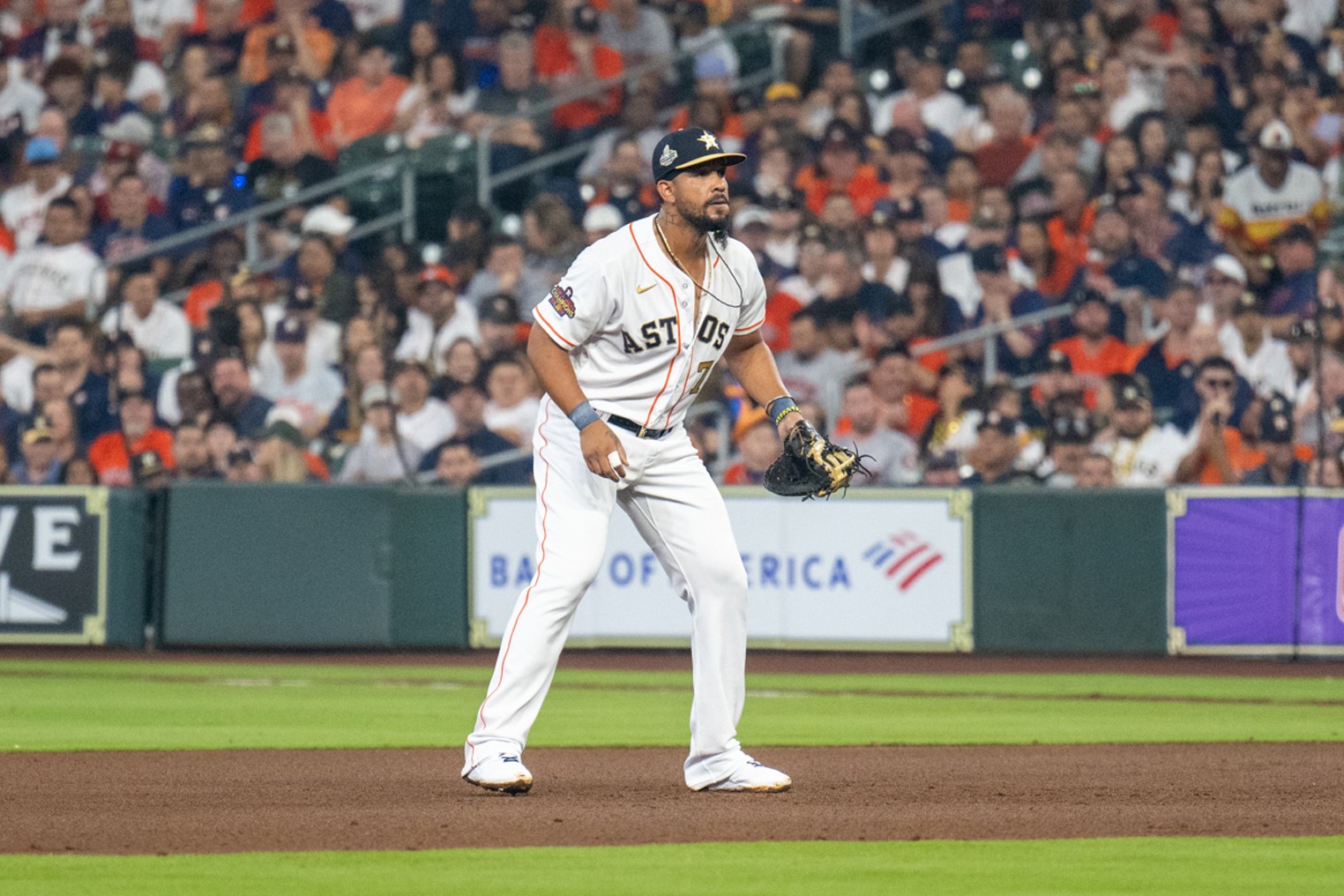 José Abreu shaking off sluggish start with Houston Astros